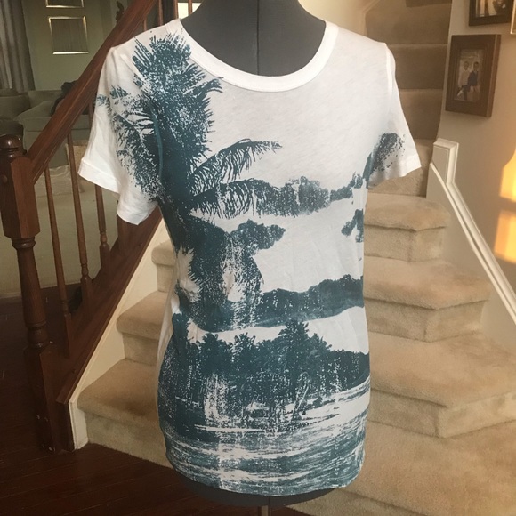 J. CREW Tropical Short-Sleeved T-Shirt - XL - Picture 3 of 4